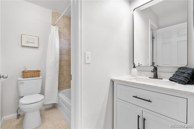 12662 E Warren Drive Unit: F