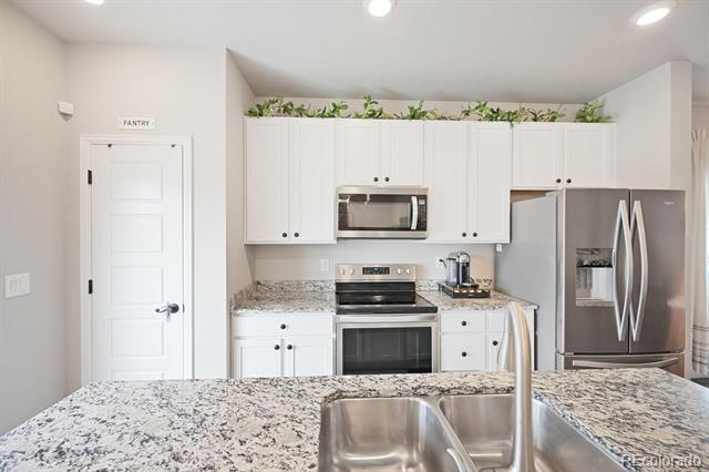 5354 Blue Lunar Lane