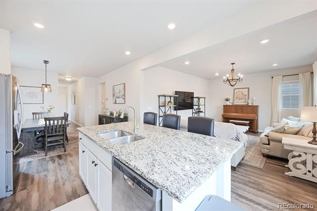 5354 Blue Lunar Lane