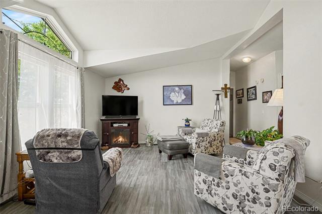 75 W Crawford Avenue