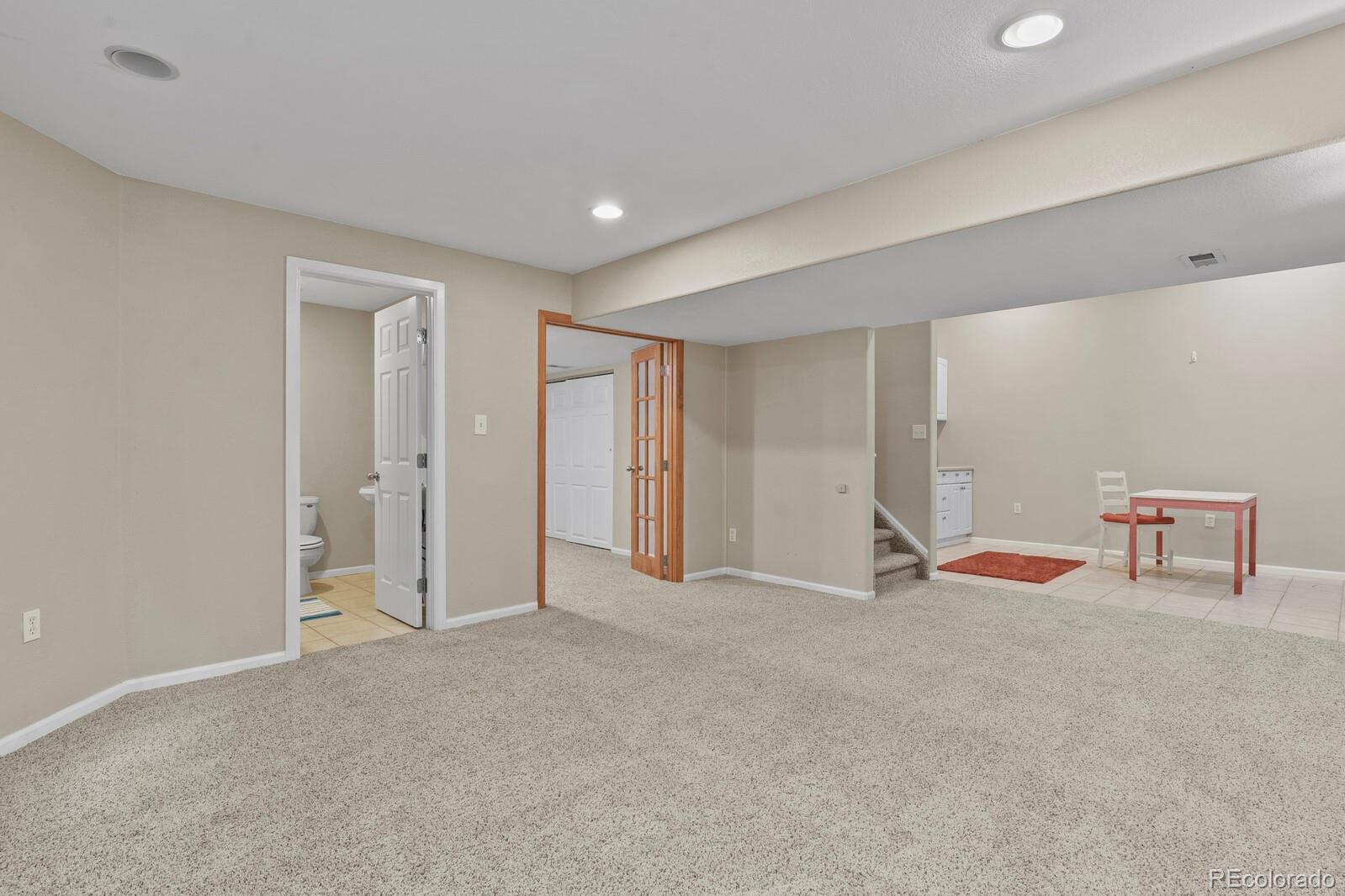 321 Lodgewood Lane