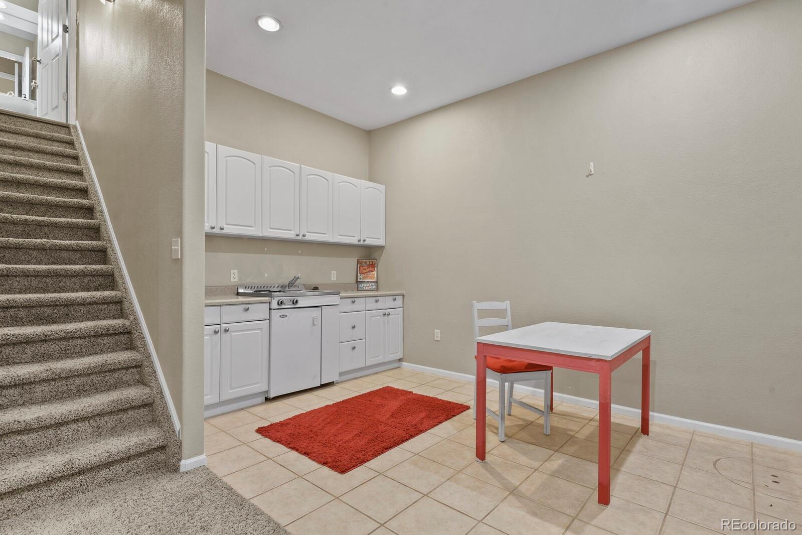 321 Lodgewood Lane