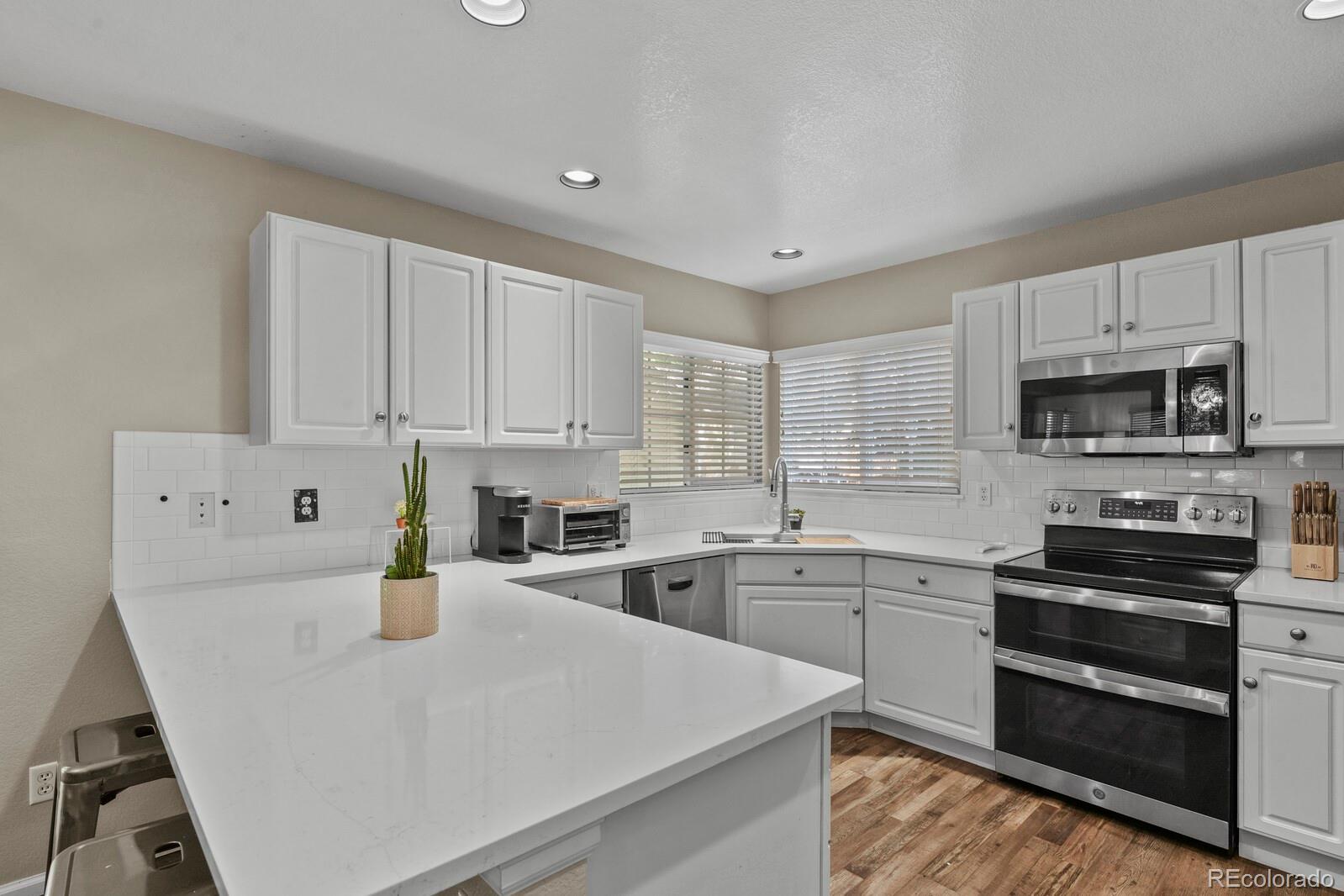 321 Lodgewood Lane