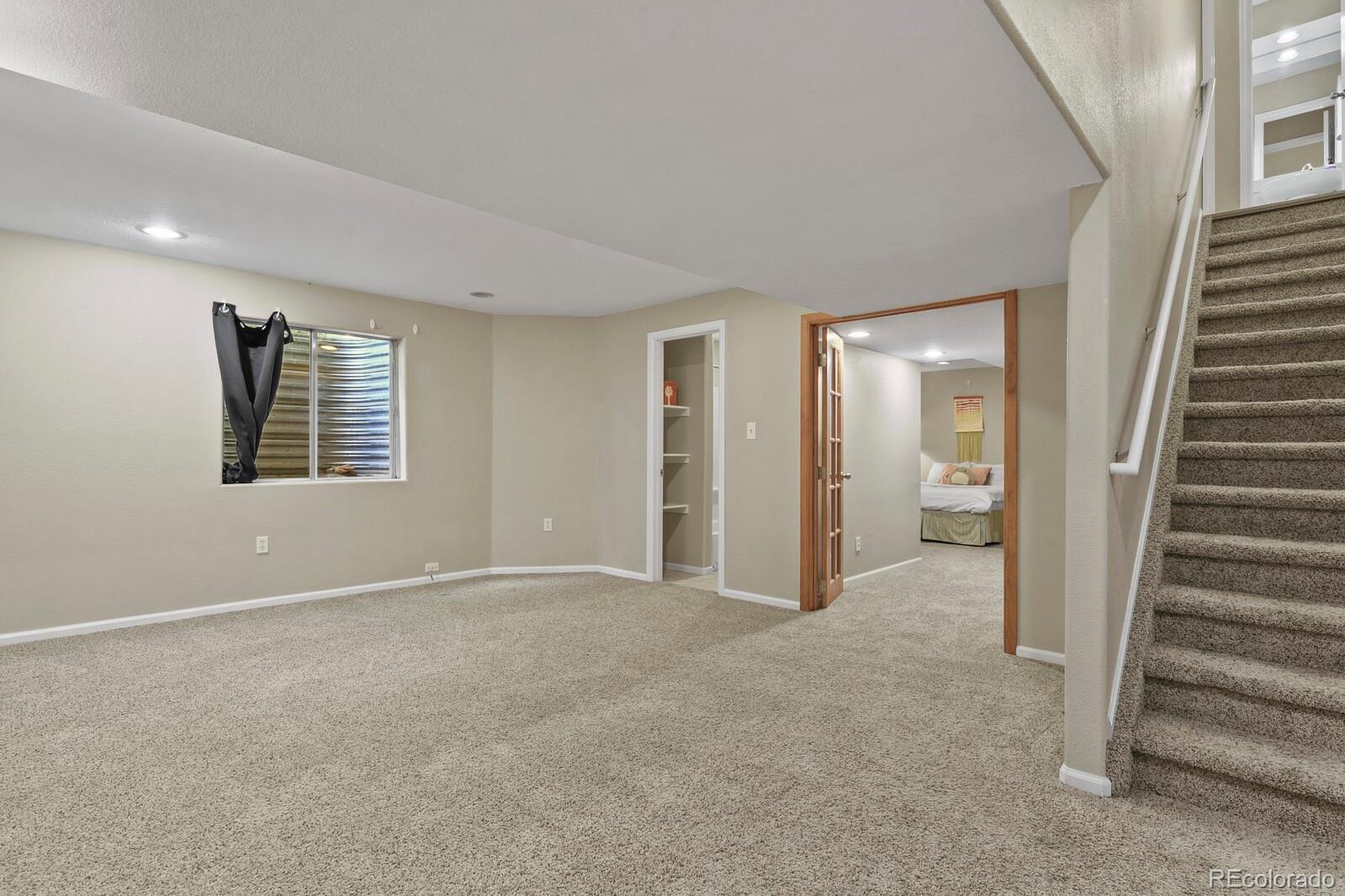 321 Lodgewood Lane