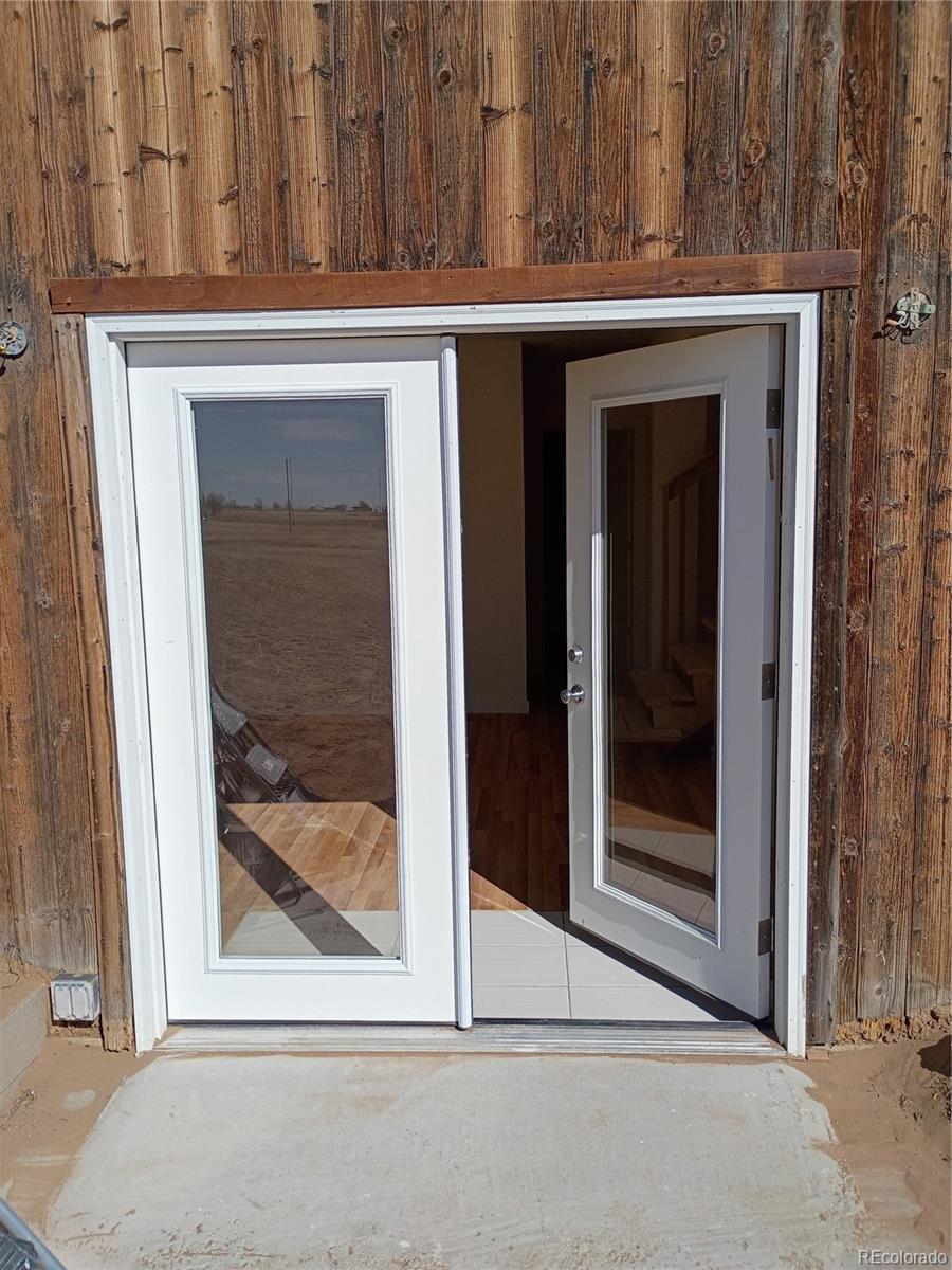 1212 S County Road 185