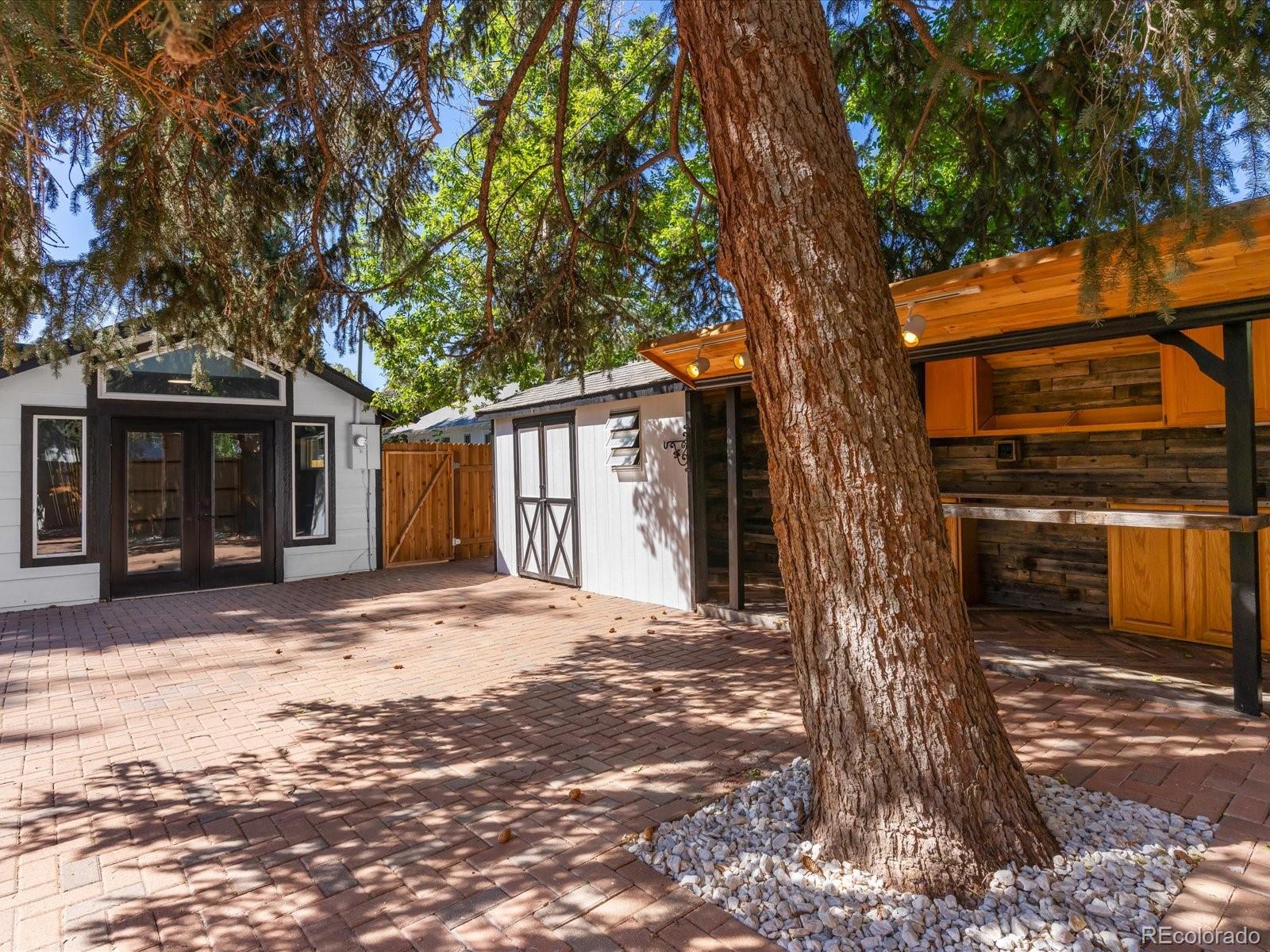 509 W 5th Street