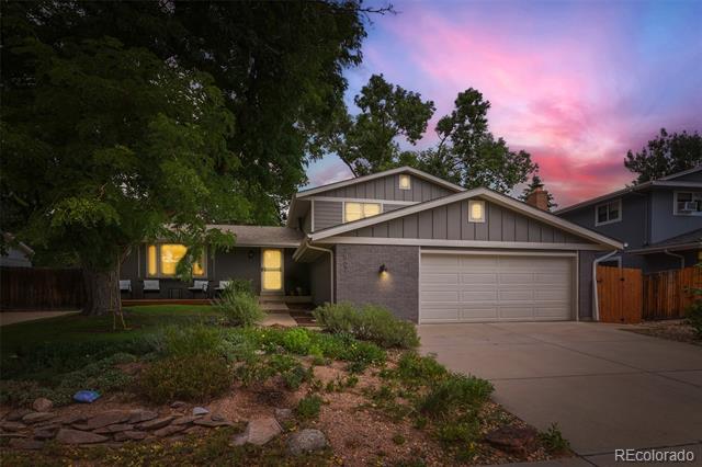 7867 W Peakview Drive