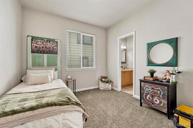1422 Colebrook Court