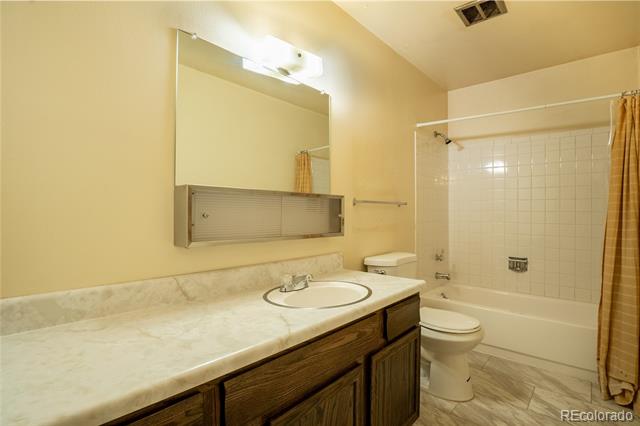 558 S Field Court