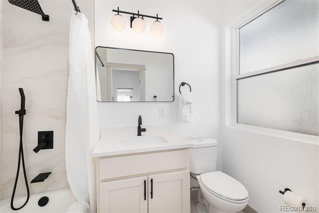 1643 Adams Street