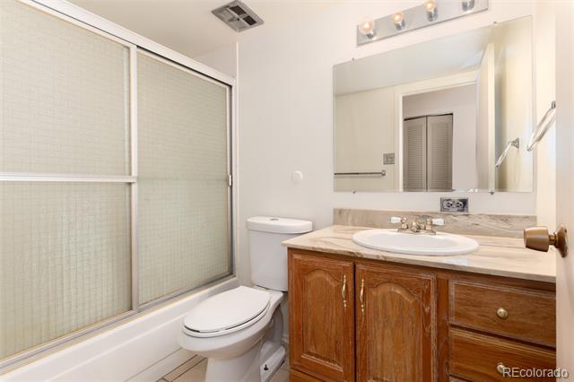550 E 12th Avenue Unit: 907