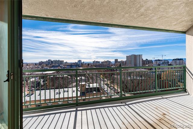 550 E 12th Avenue Unit: 907