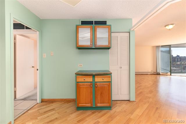 550 E 12th Avenue Unit: 907