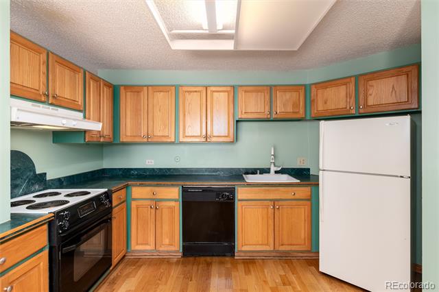 550 E 12th Avenue Unit: 907