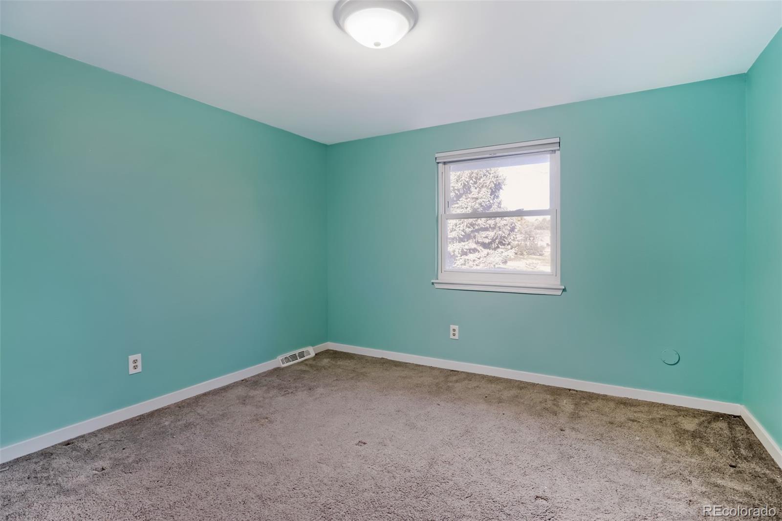 7560 S Uinta Place