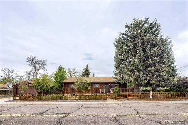 385 E Chenango Avenue
