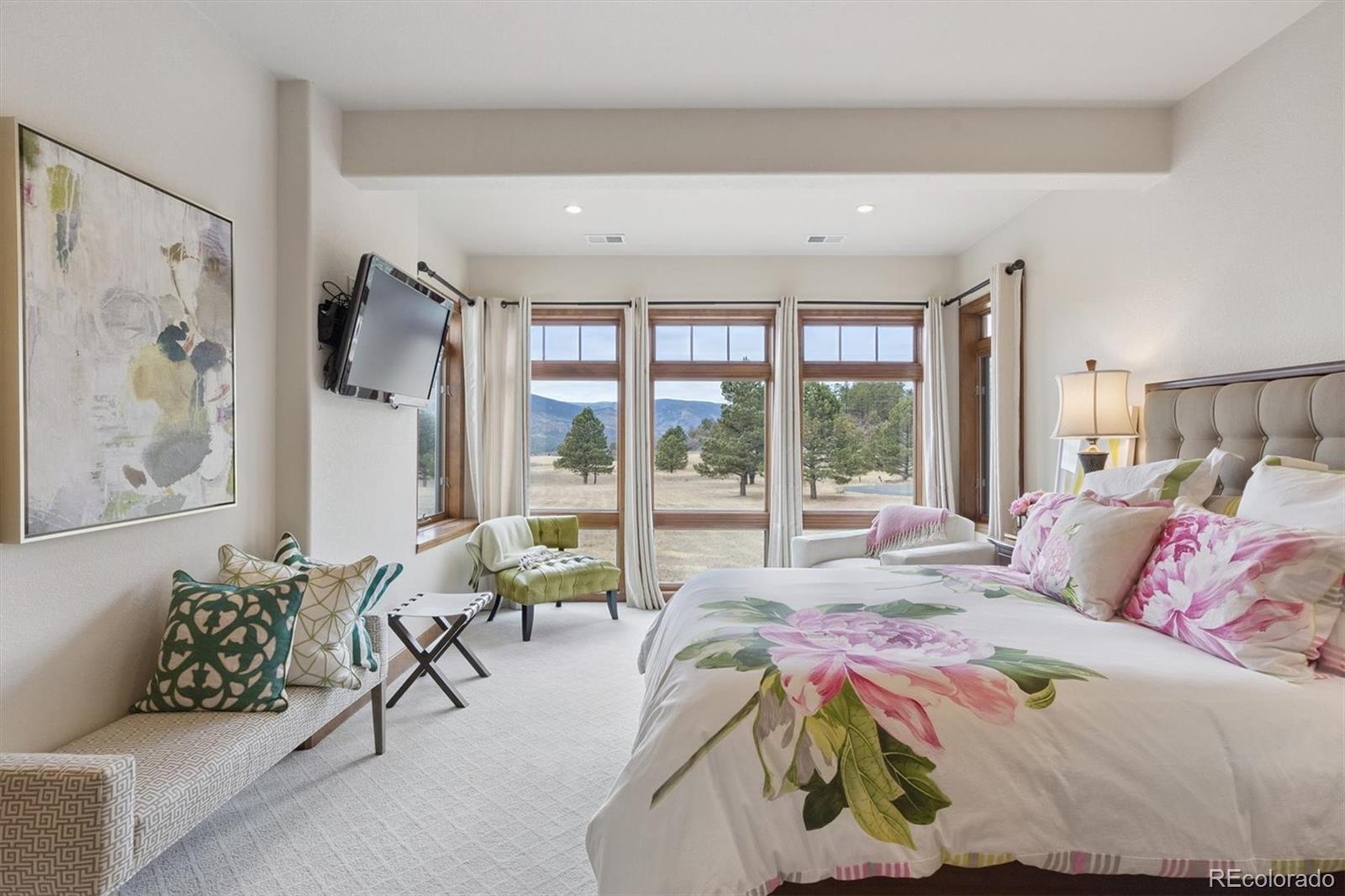 8061 Sugarloaf Road