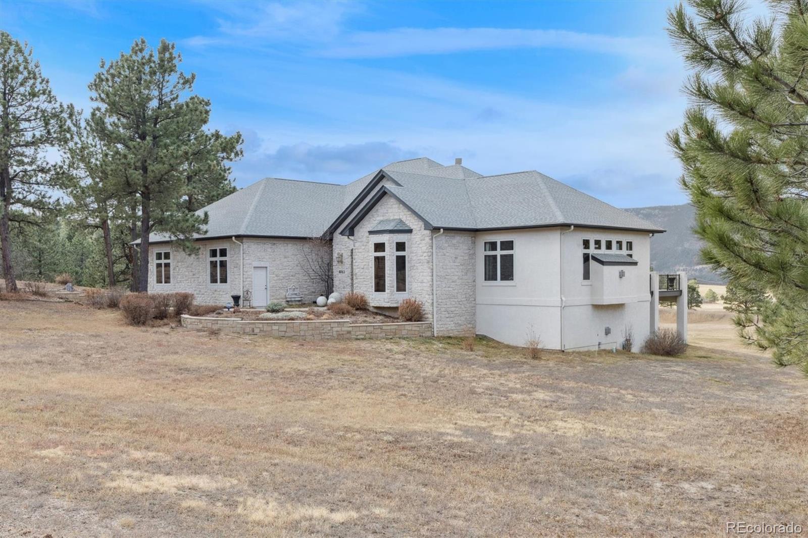 8061 Sugarloaf Road