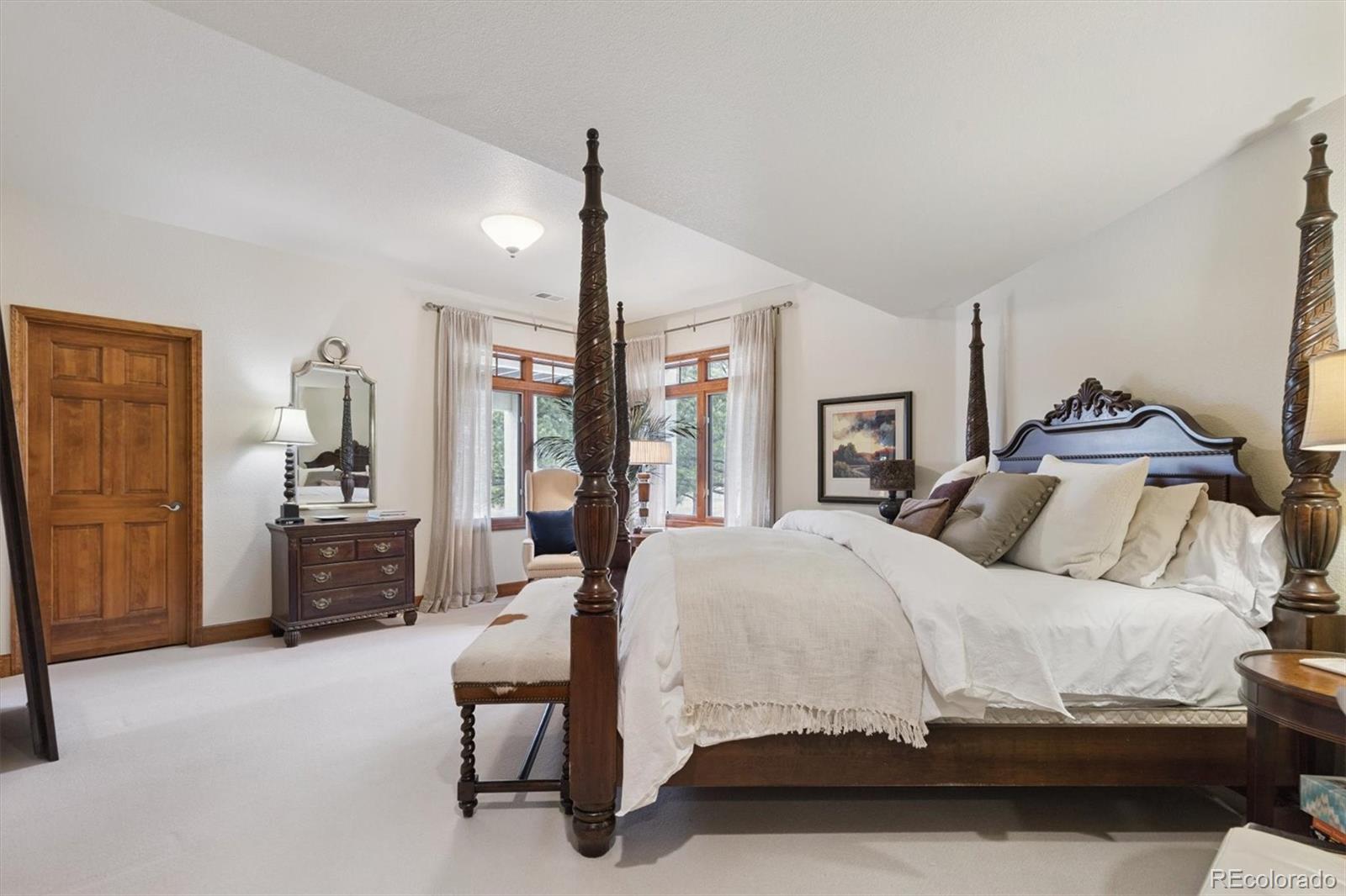 8061 Sugarloaf Road