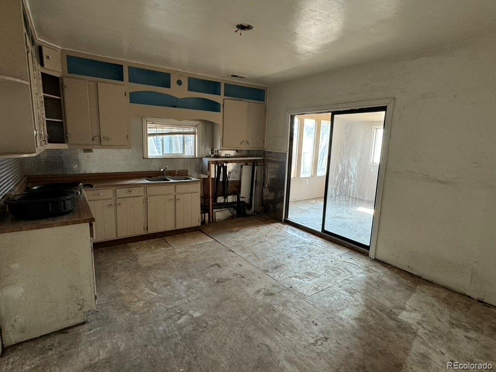 615 Lowell Boulevard
