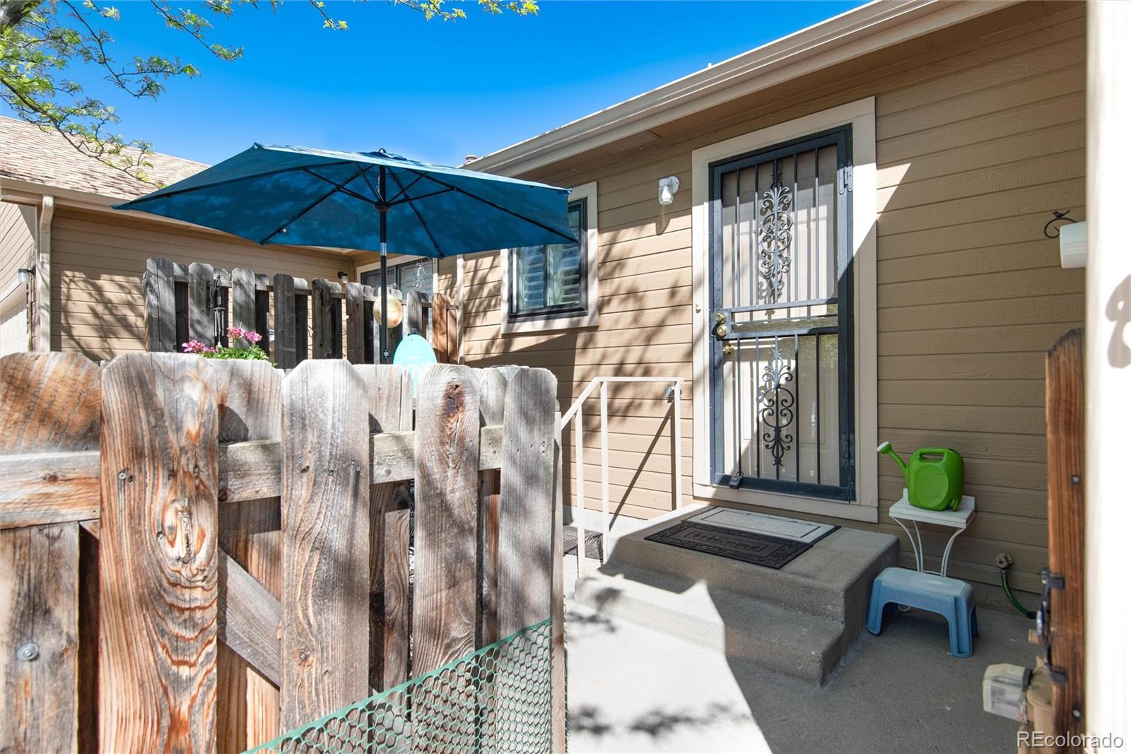 1711 S Deframe Street