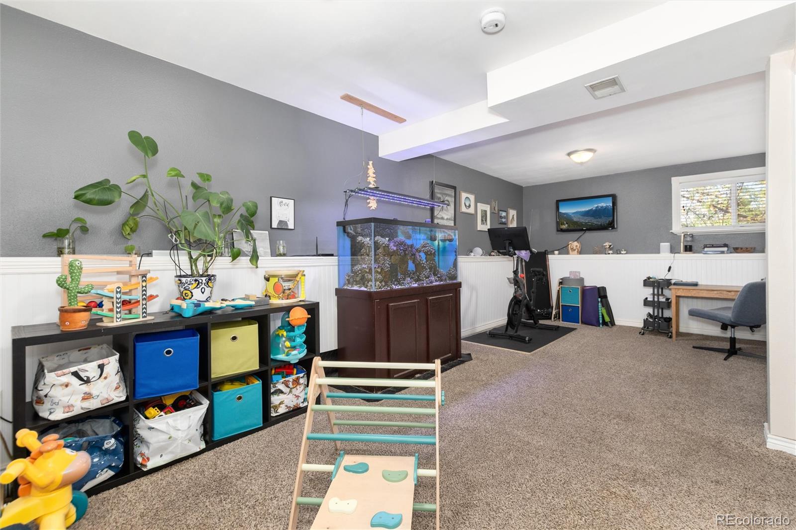 10947 Ash Way