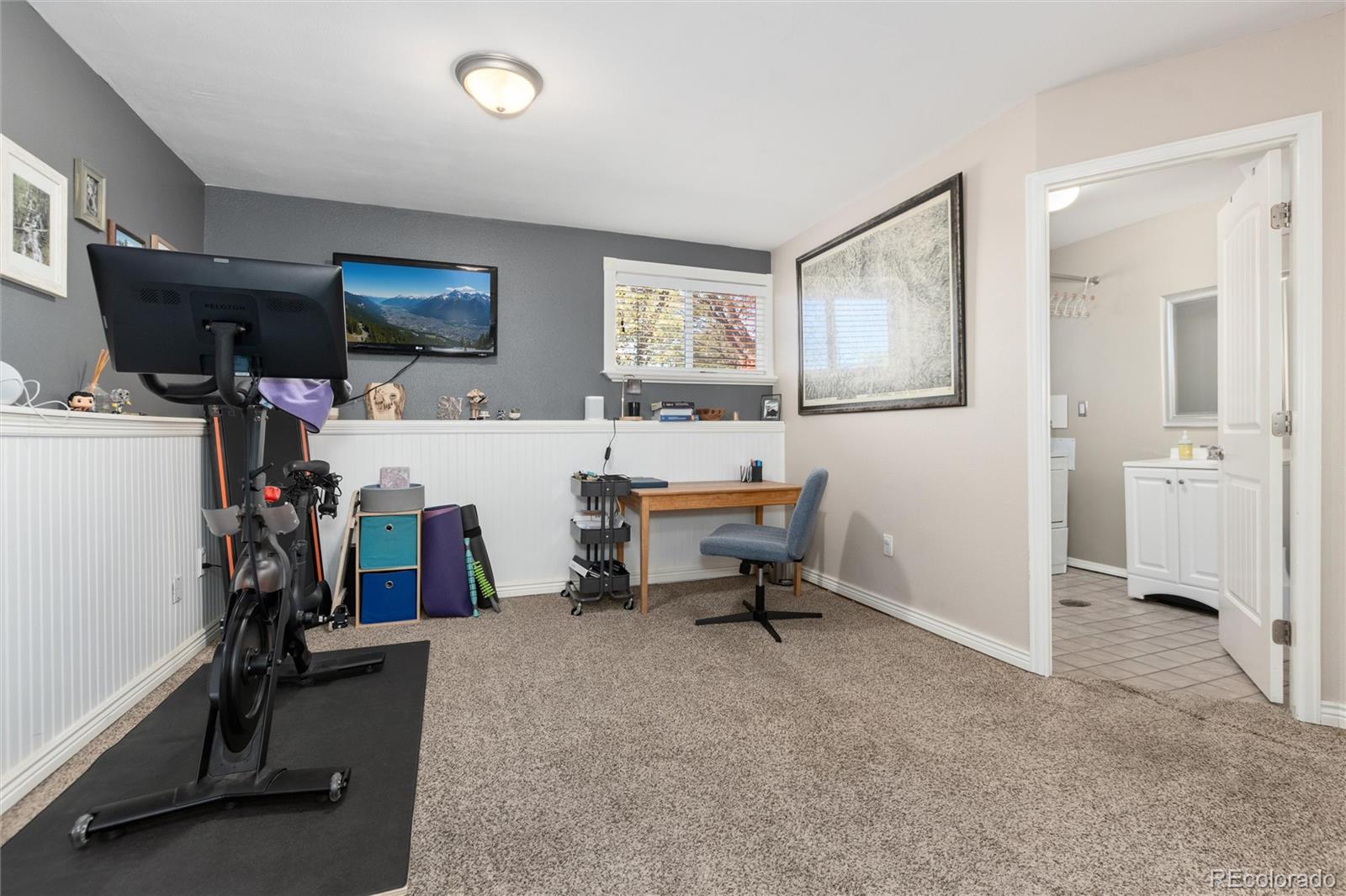10947 Ash Way