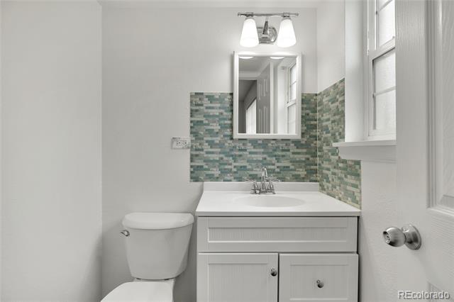 9320 E Girard Avenue Unit: 3
