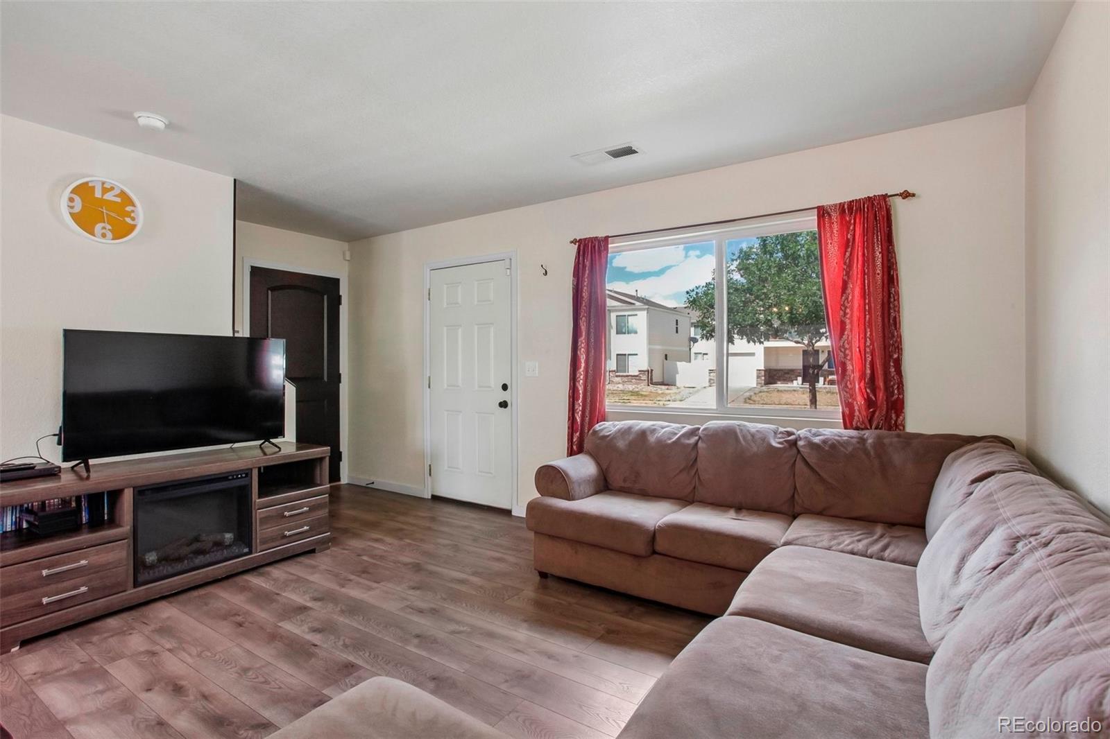 18634 E 45th Place