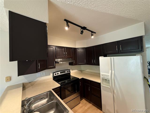 10716 Foxwood Court