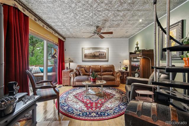 1901 Clear Creek Drive Unit: F304