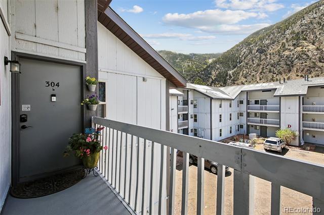1901 Clear Creek Drive Unit: F304