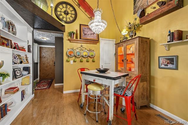 1901 Clear Creek Drive Unit: F304