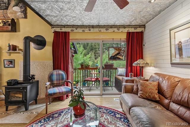 1901 Clear Creek Drive Unit: F304