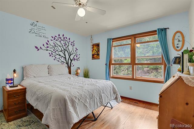 5325 Autumn Hills Court