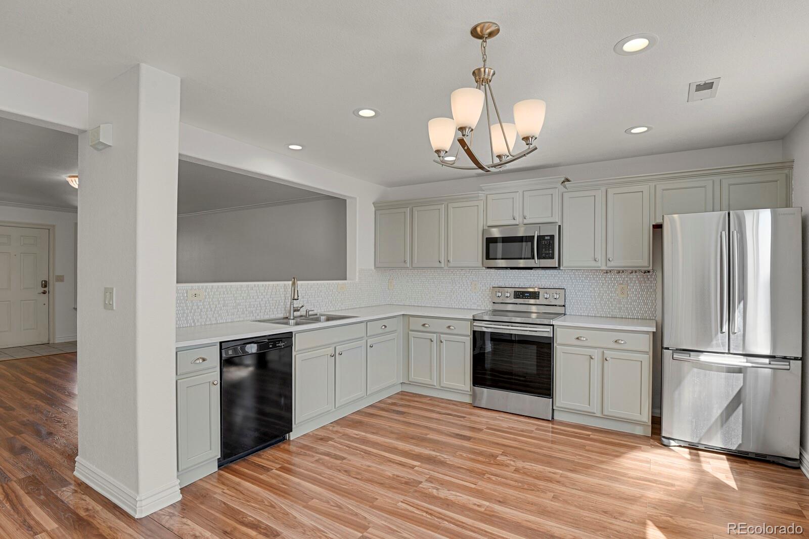 7726 S Kittredge Court