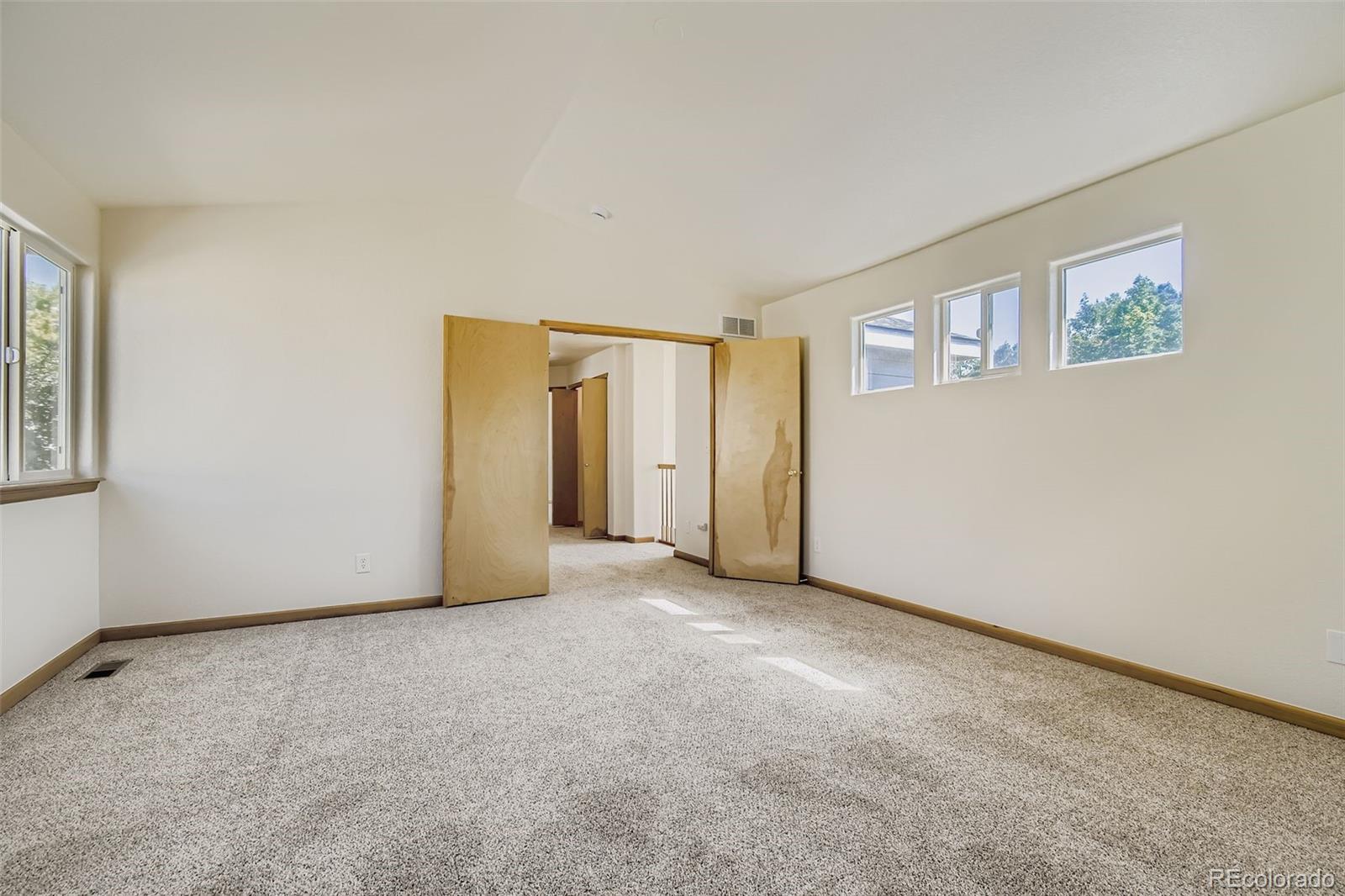 2123 W 101st Circle