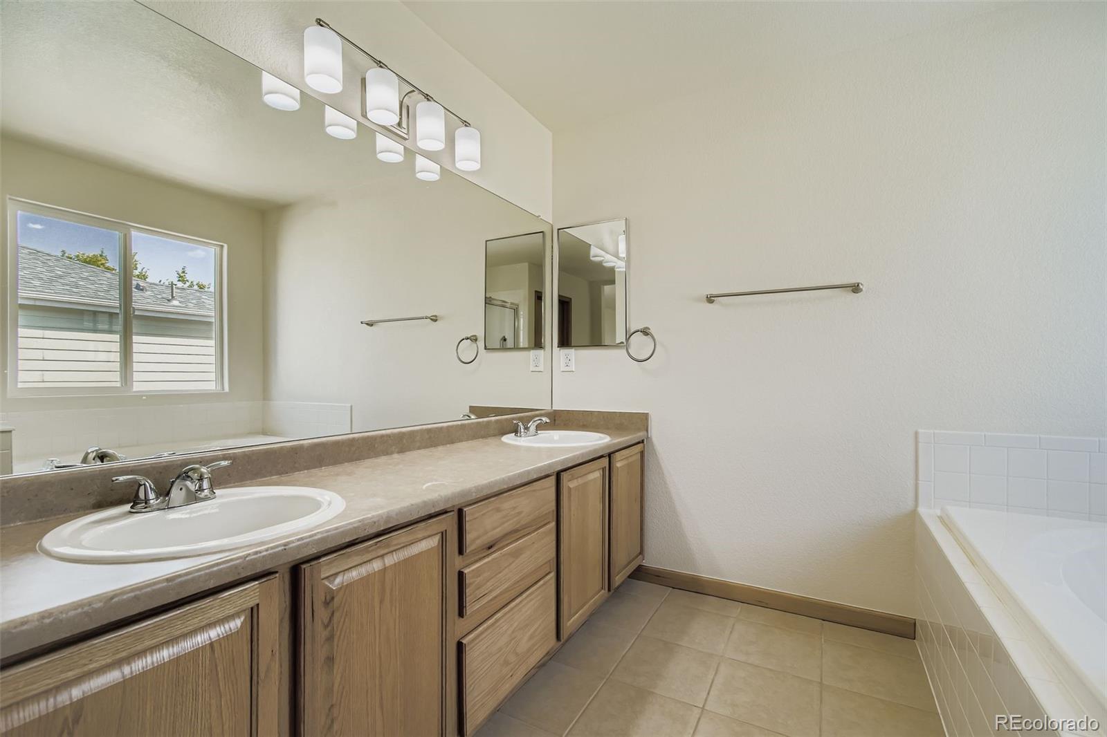 2123 W 101st Circle