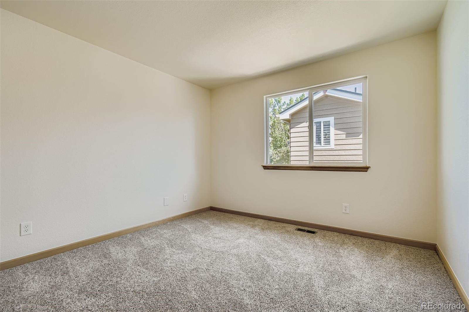 2123 W 101st Circle