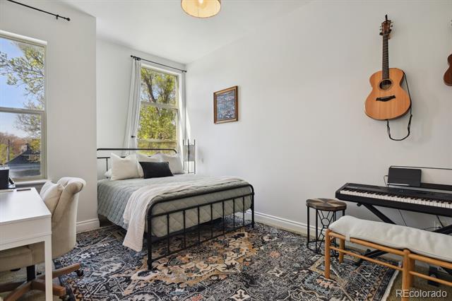 1700 N Emerson Street Unit: 305