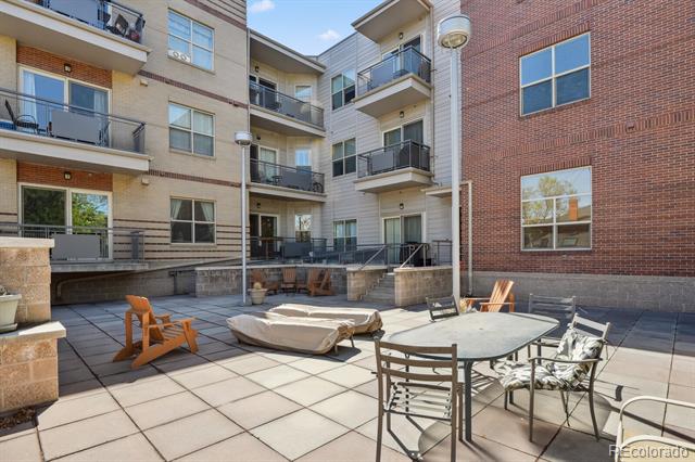 1700 N Emerson Street Unit: 305