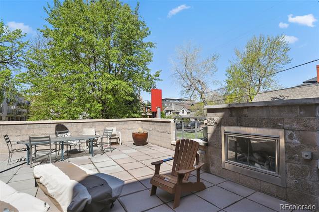 1700 N Emerson Street Unit: 305