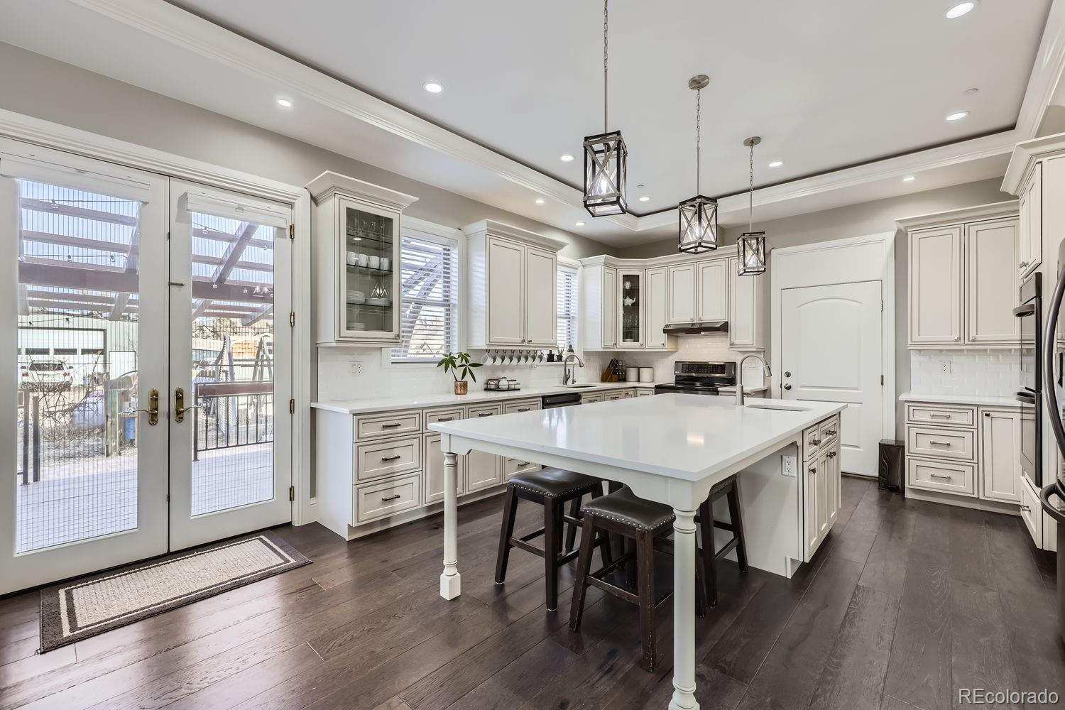 7587 Wright Court