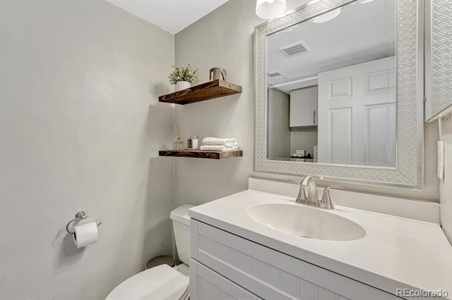 4152 S Dunkirk Way