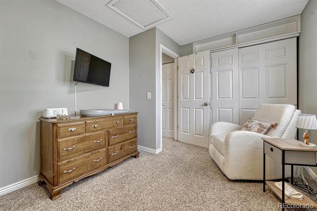4152 S Dunkirk Way