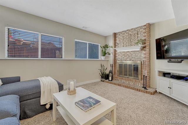 4152 S Dunkirk Way