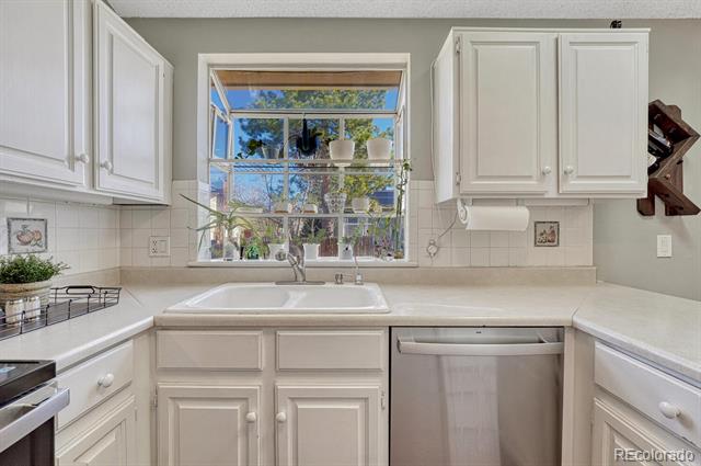 4152 S Dunkirk Way