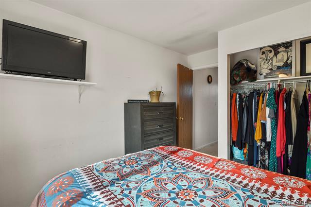 4559 Sunnyhill Drive