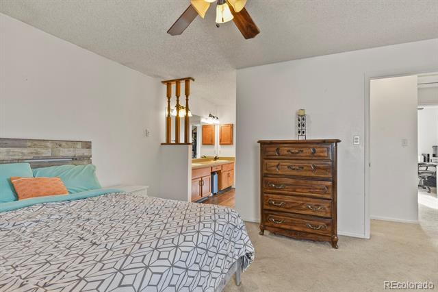 4559 Sunnyhill Drive