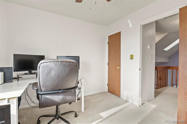 4559 Sunnyhill Drive